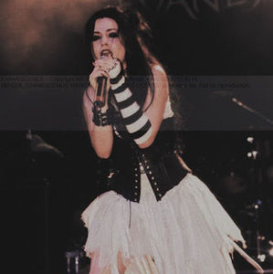 Meet your Posher, Chloe